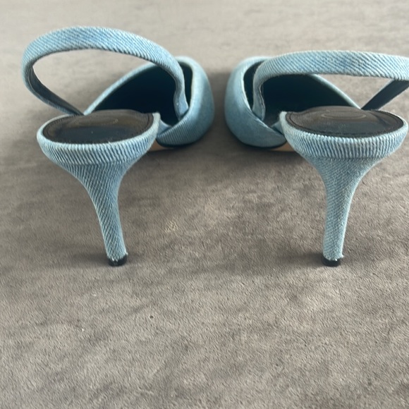 Calvin Klein Coreta Pump sling back. 3 in heel. Color- light denim Size- 5 - Picture 5 of 8